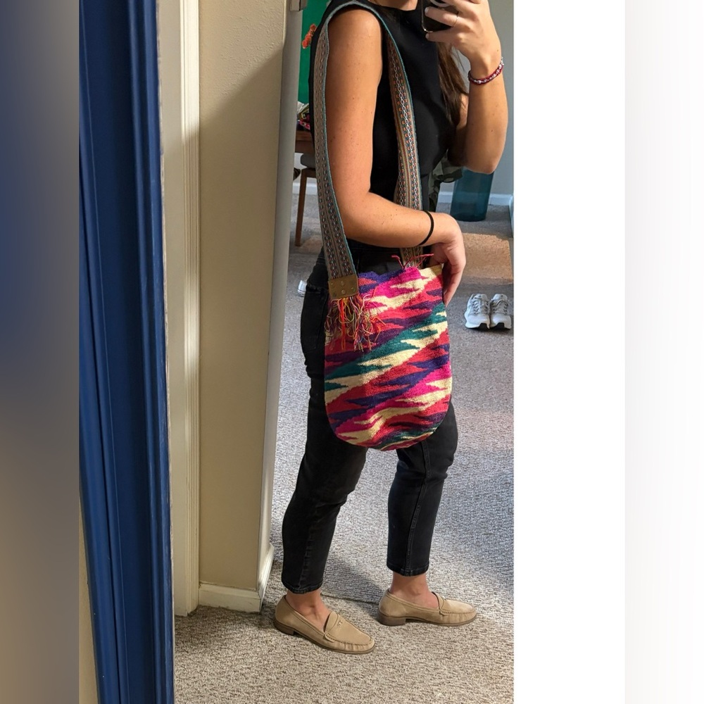 Mochila bag hand-woven bucket style purse bag multi colored